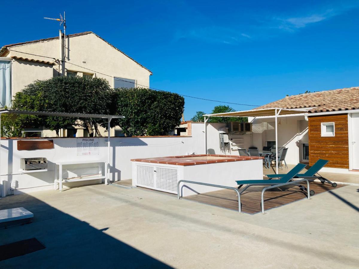 Gite Blanco Y Madera Narbonne Exterior foto